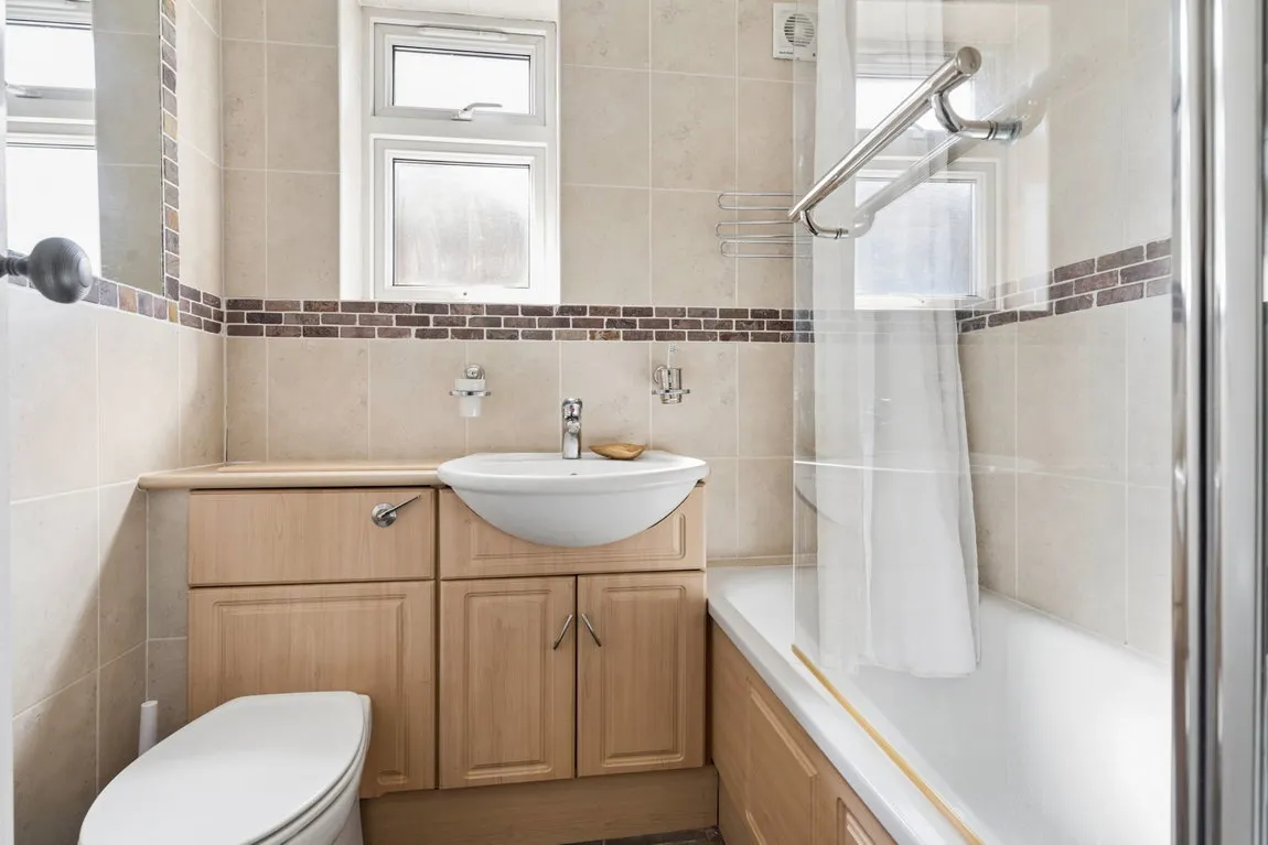 Marsworth Avenue, Pinner, HA5, photo 20