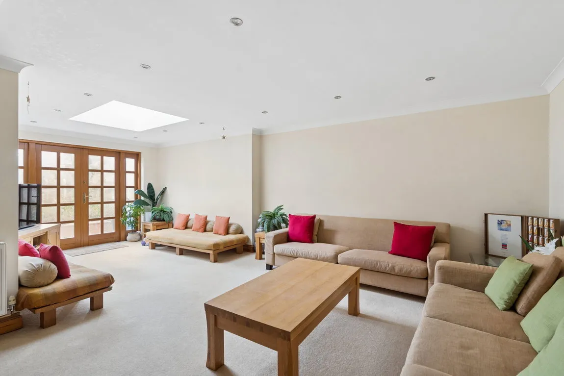 Marsworth Avenue, Pinner, HA5, photo 2
