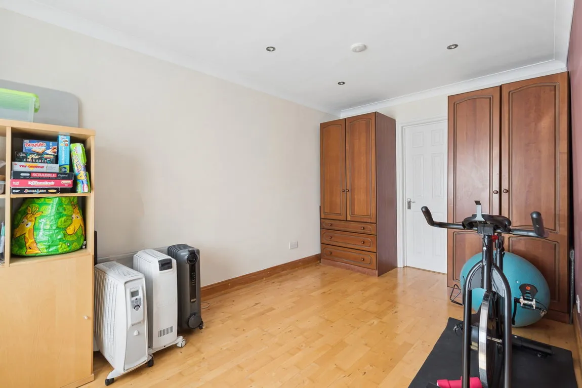 Marsworth Avenue, Pinner, HA5, photo 8