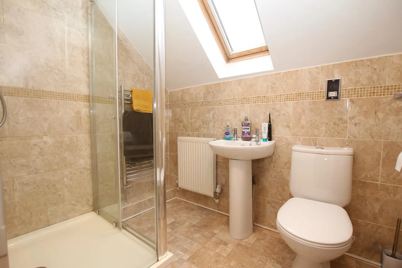 Elder Close, Witham St Hughs, LN6, photo 10