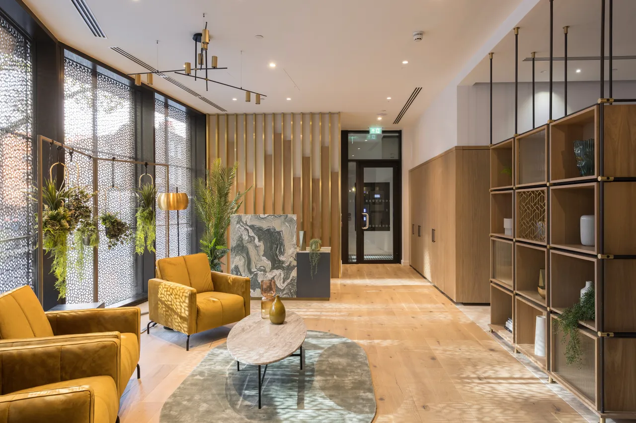 Horseferry Road, London, SW1P, photo 9