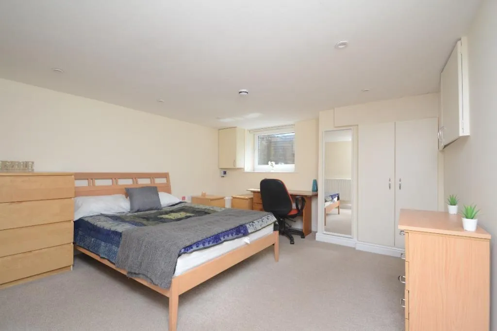 Mauldeth Road, Manchester, M14, photo 8