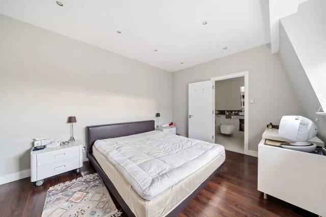 Finchley Road, St Johns Wood, NW8, photo 7