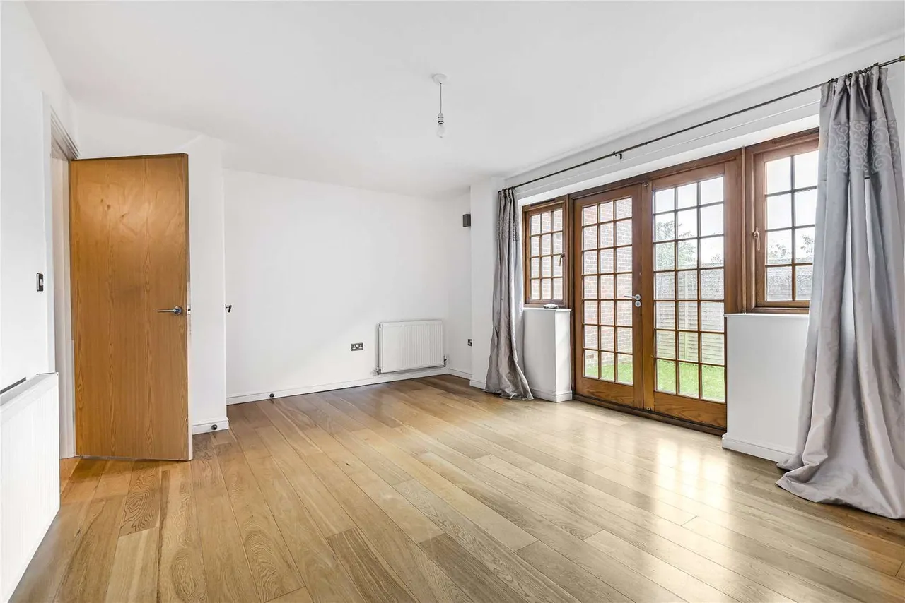 Stocks Close, Hildenborough, Tonbridge, Kent, TN11 8AY, photo 4