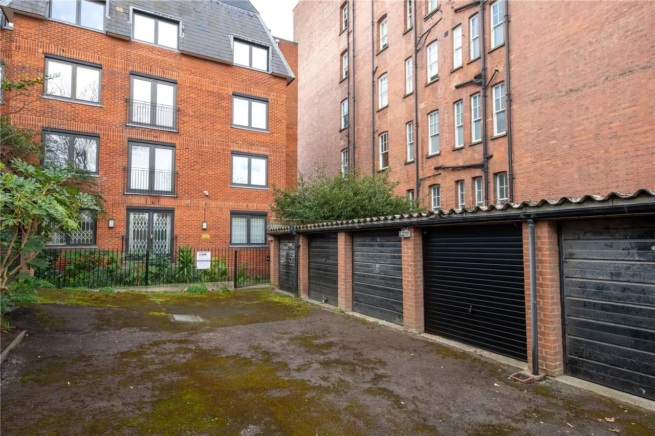 Manderley, Oakwood Court, London, W14 8LD, photo 9