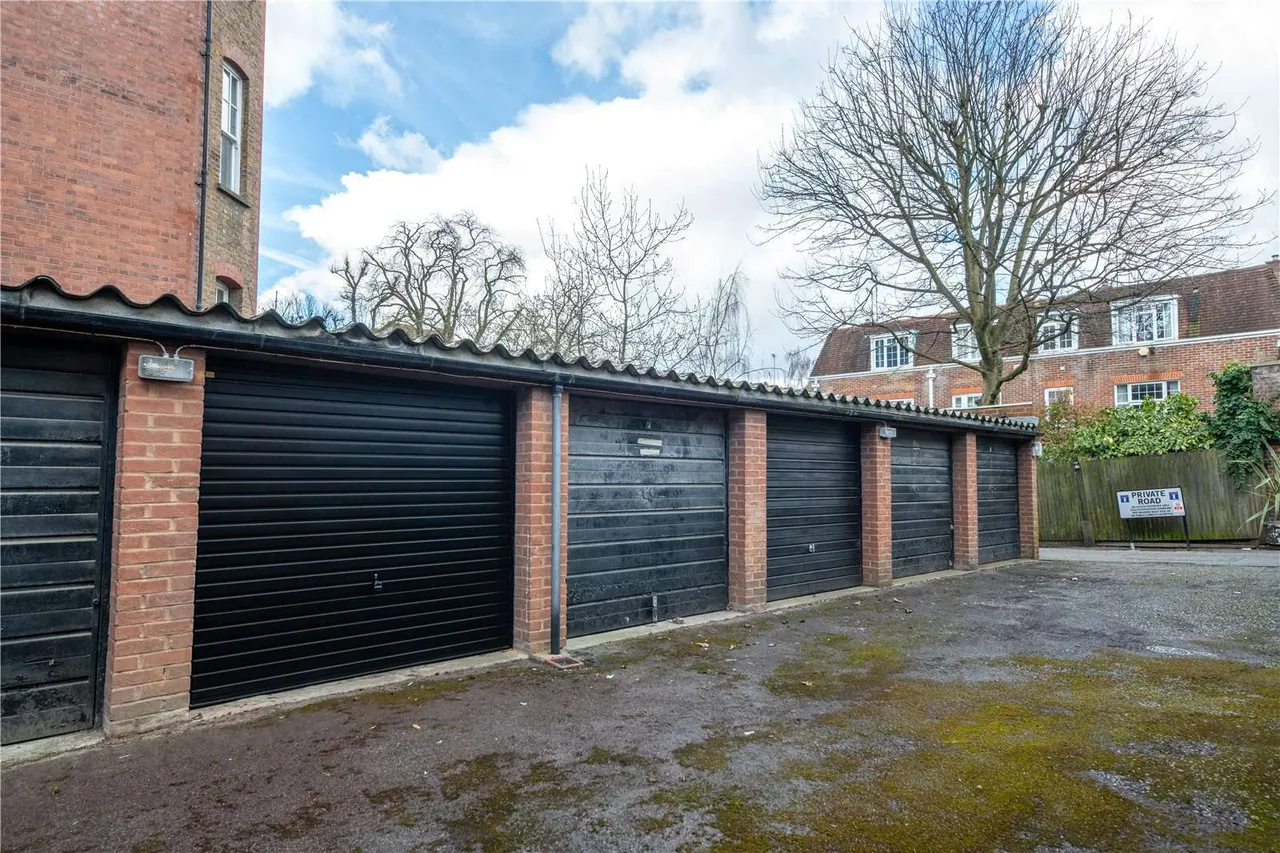 Manderley, Oakwood Court, London, W14 8LD, photo 10