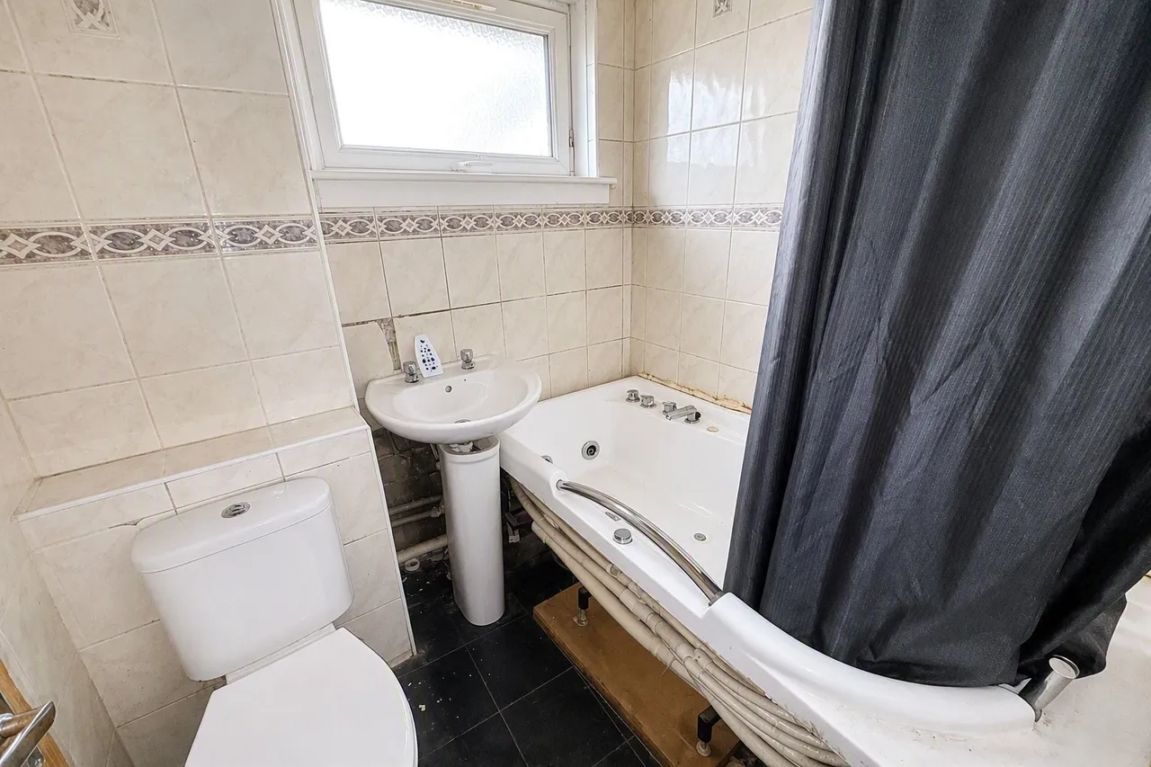 Stratford, Calderwood, G74, photo 4