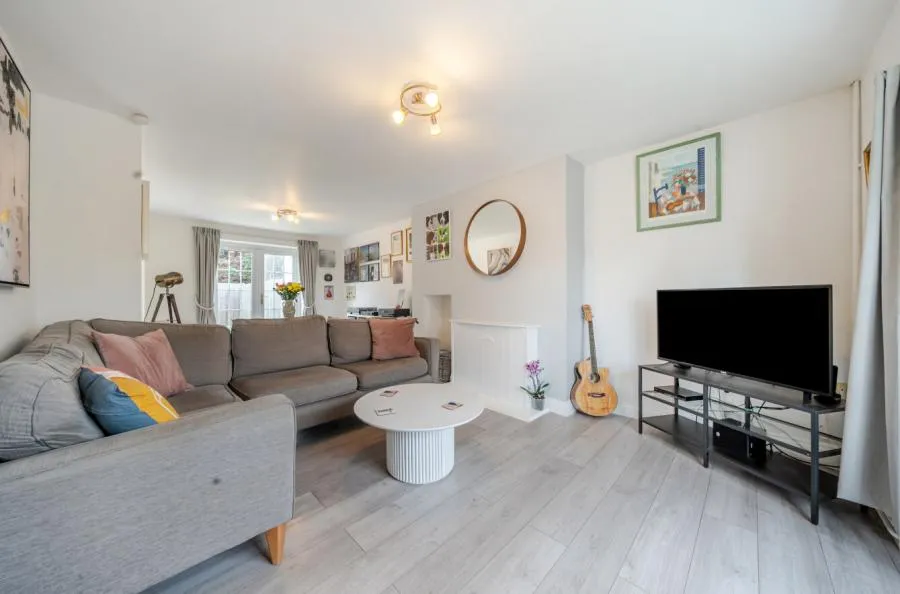 North Street, Aston, OX18, photo 7