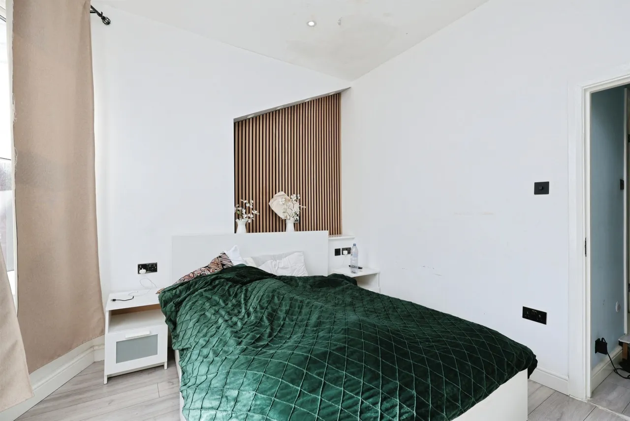 Chalk Hill, Watford, photo 9