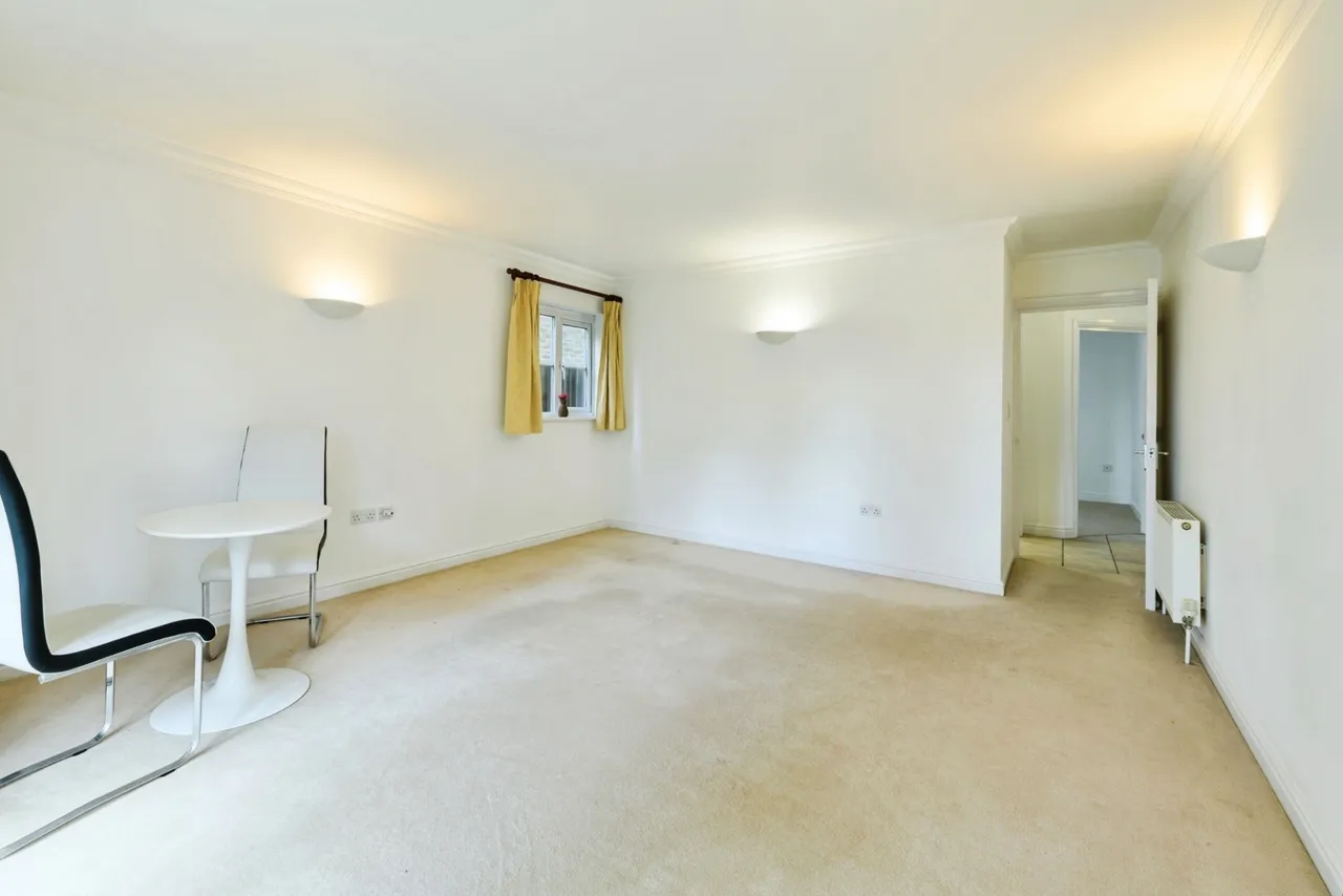Coldstream Road, Caterham, Surrey, CR3, photo 5