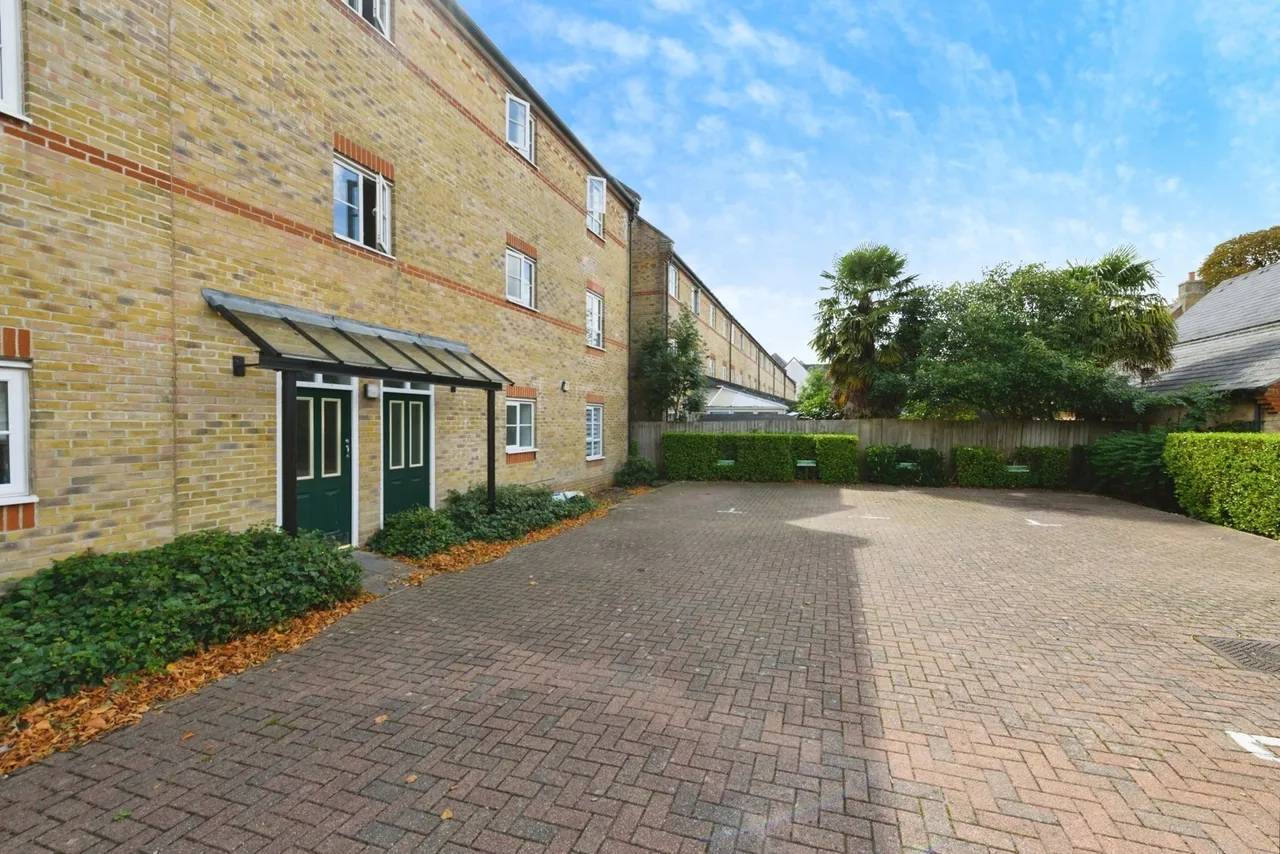 Coldstream Road, Caterham, Surrey, CR3, photo 14
