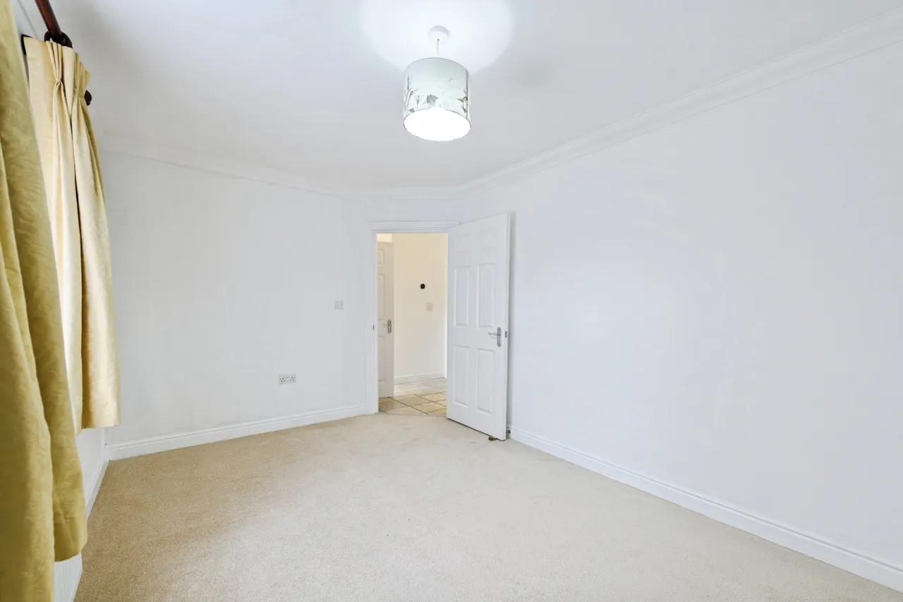 Coldstream Road, Caterham, Surrey, CR3, photo 17