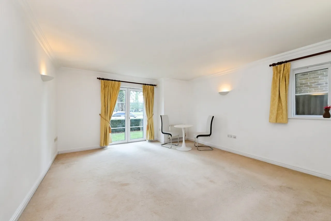 Coldstream Road, Caterham, Surrey, CR3, photo 3