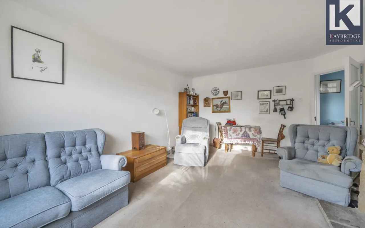 Larkspur Way, Epsom, KT19, photo 5