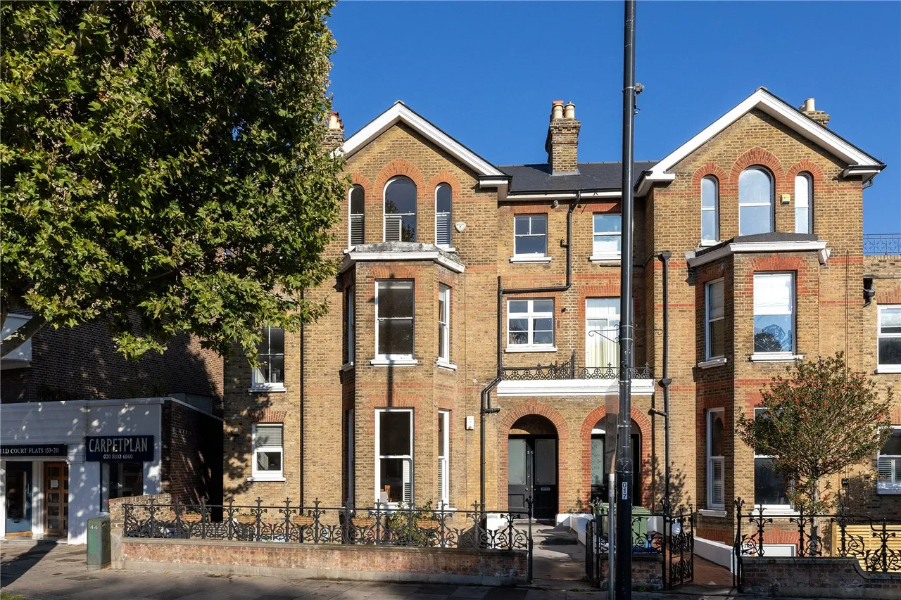 2 bed flat to rent, Sheen Road, Richmond, TW9