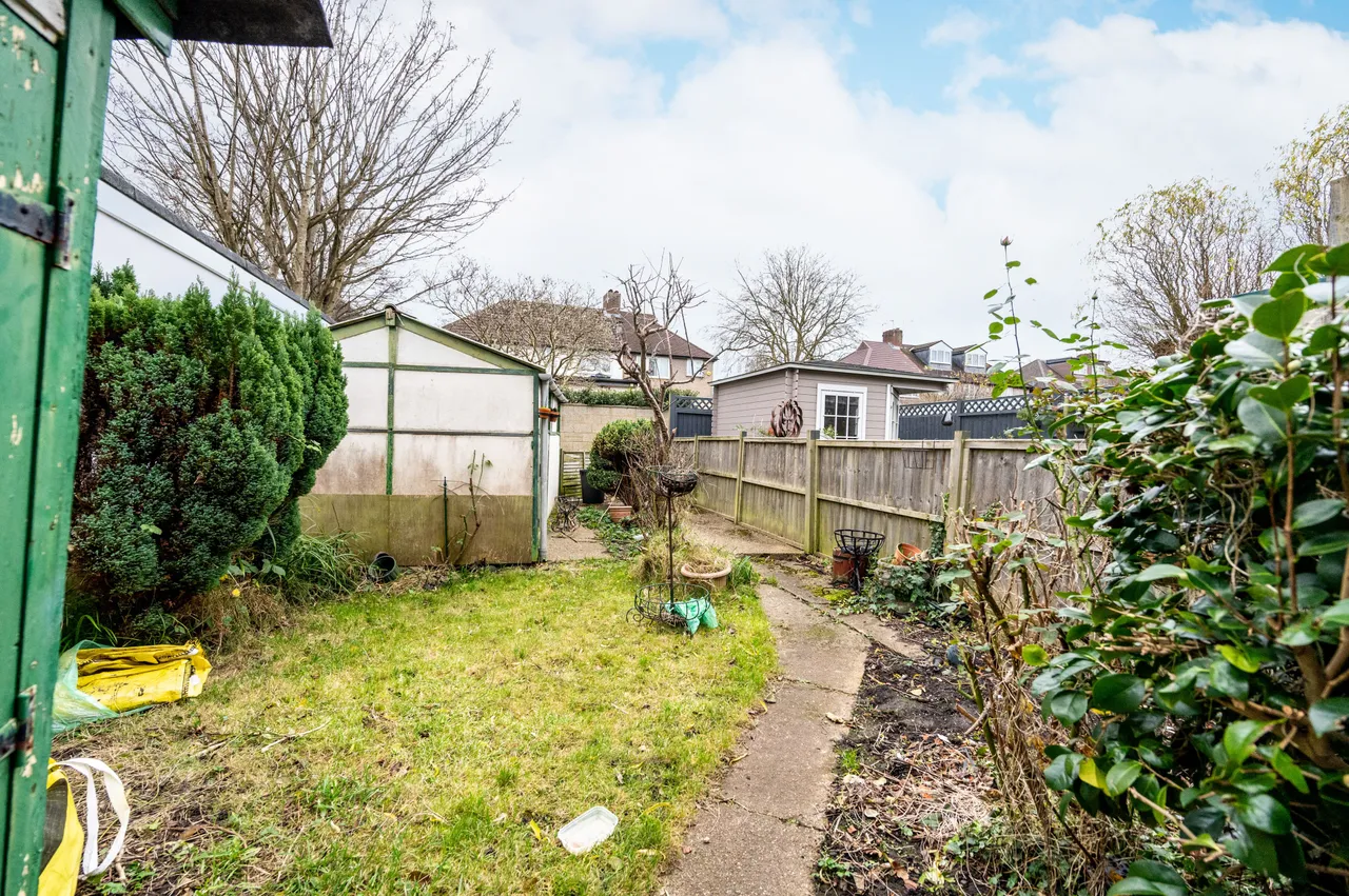 119 Lisbon Avenue, Twickenham, photo 2