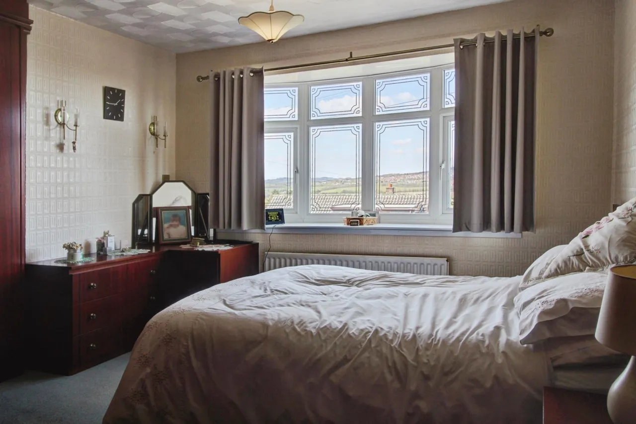Melvinia Crescent, Barnsley, S75, photo 10