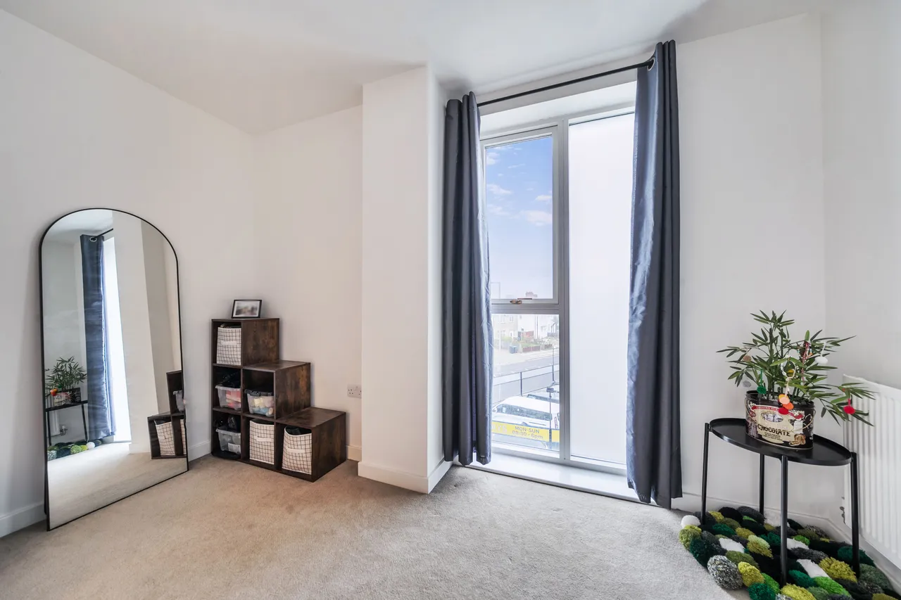 25% Share Flat 6, 2 Hampden Road, Kingston Upon Thames, photo 9