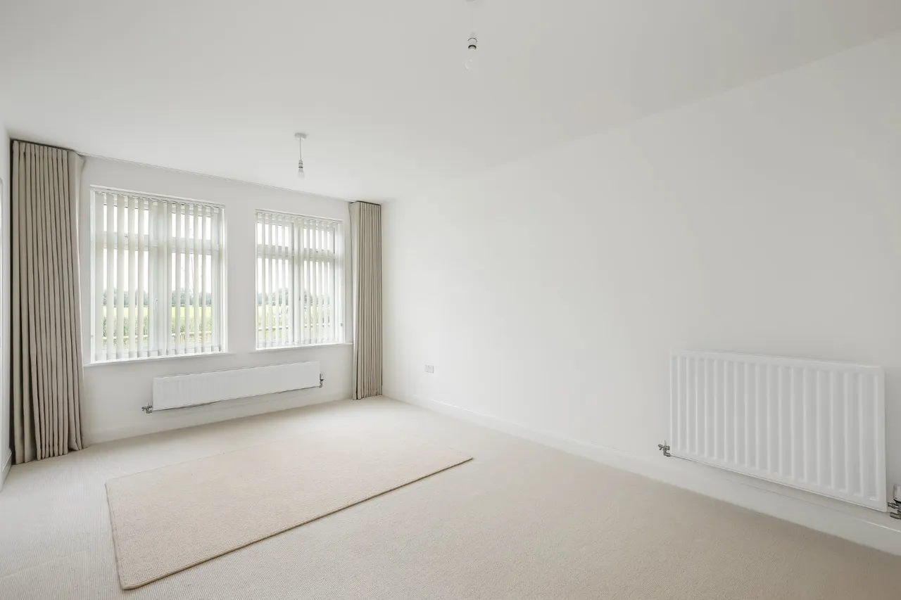 Turberville Close, Netherhampton, Salisbury, Wiltshire, SP2 8GA, photo 5