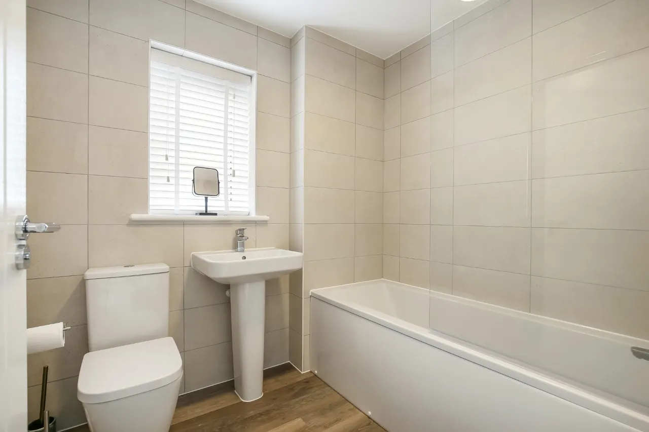 Turberville Close, Netherhampton, Salisbury, Wiltshire, SP2 8GA, photo 11