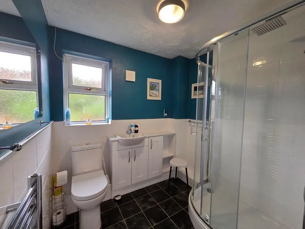 Epsom Grove, Bletchley, Milton Keynes, Buckinghamshire, MK3 5NR, photo 3