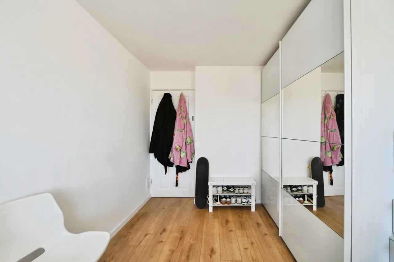 Carnoustie Drive, London, N1, photo 13