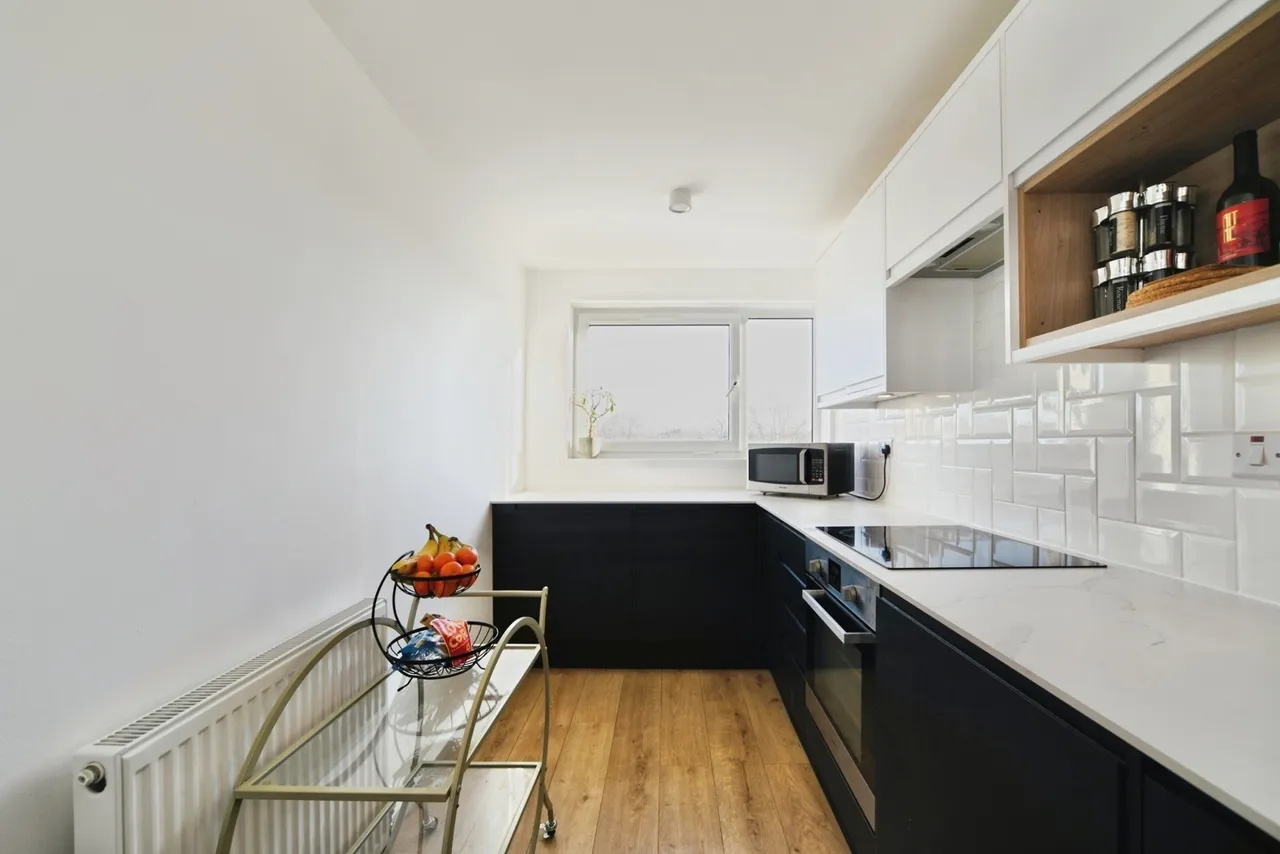 Carnoustie Drive, London, N1, photo 10