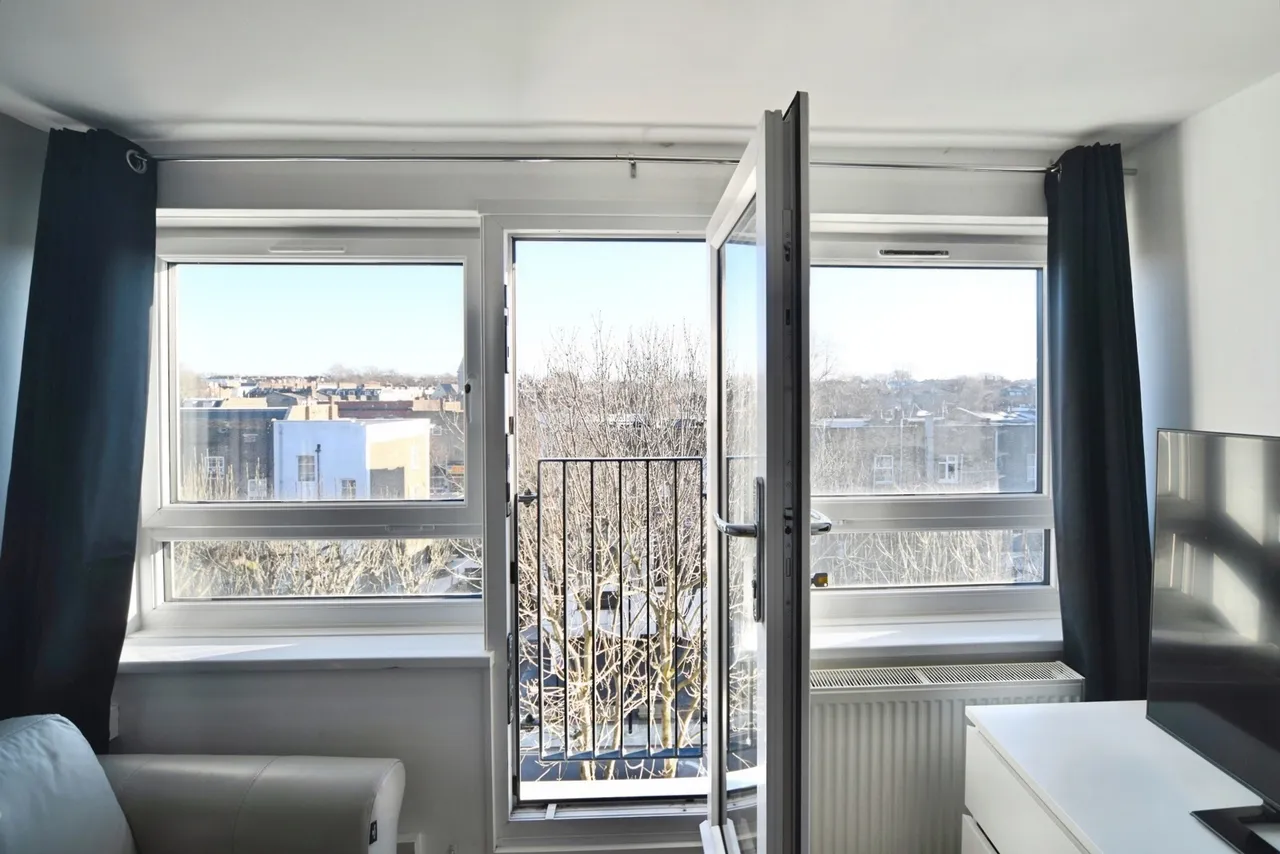 Carnoustie Drive, London, N1, photo 8