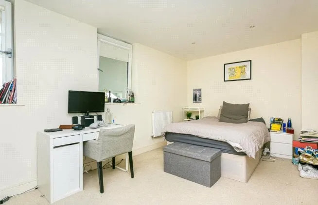 2 bed flat to rent — Lett Road, London, SW9