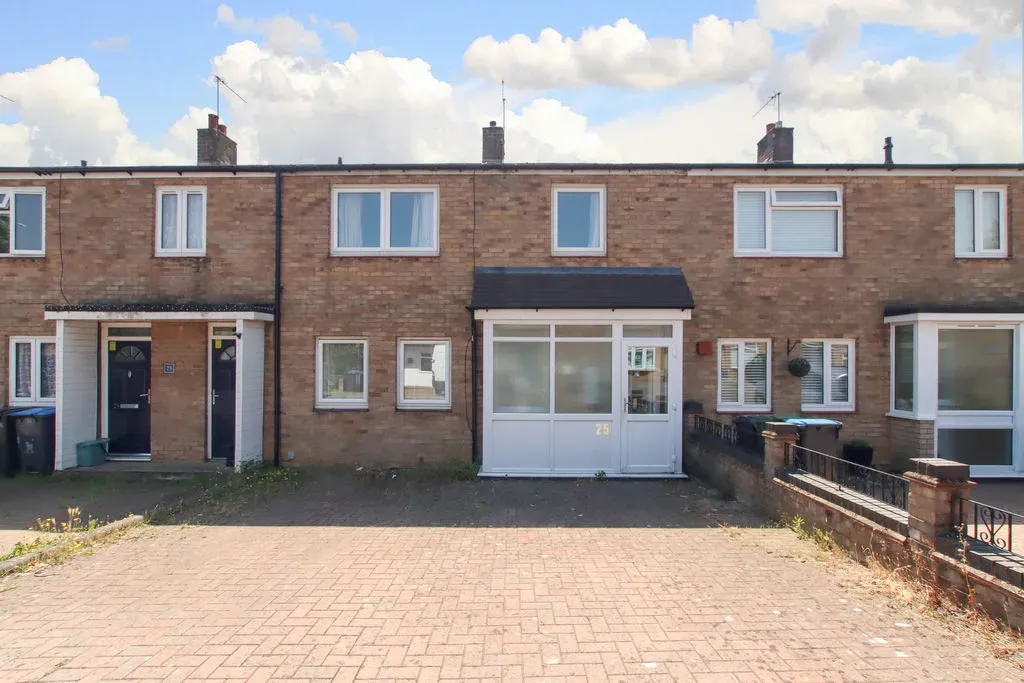 3 bed house for sale — Poynders Hill, Hemel Hempstead, Hertfordshire, HP2 4PQ