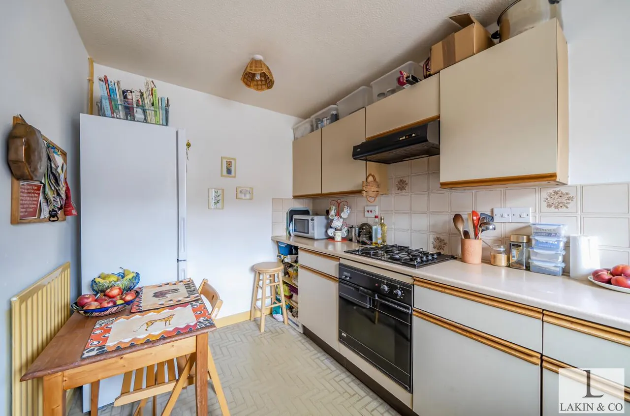 Fairlight Drive, Uxbridge, UB8 1XP, photo 6