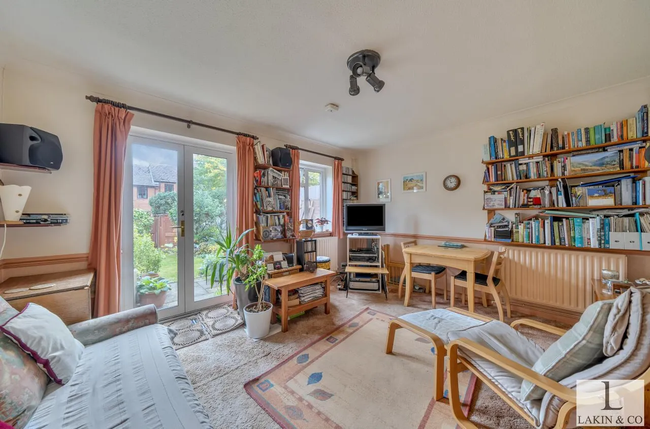 Fairlight Drive, Uxbridge, UB8 1XP, photo 5
