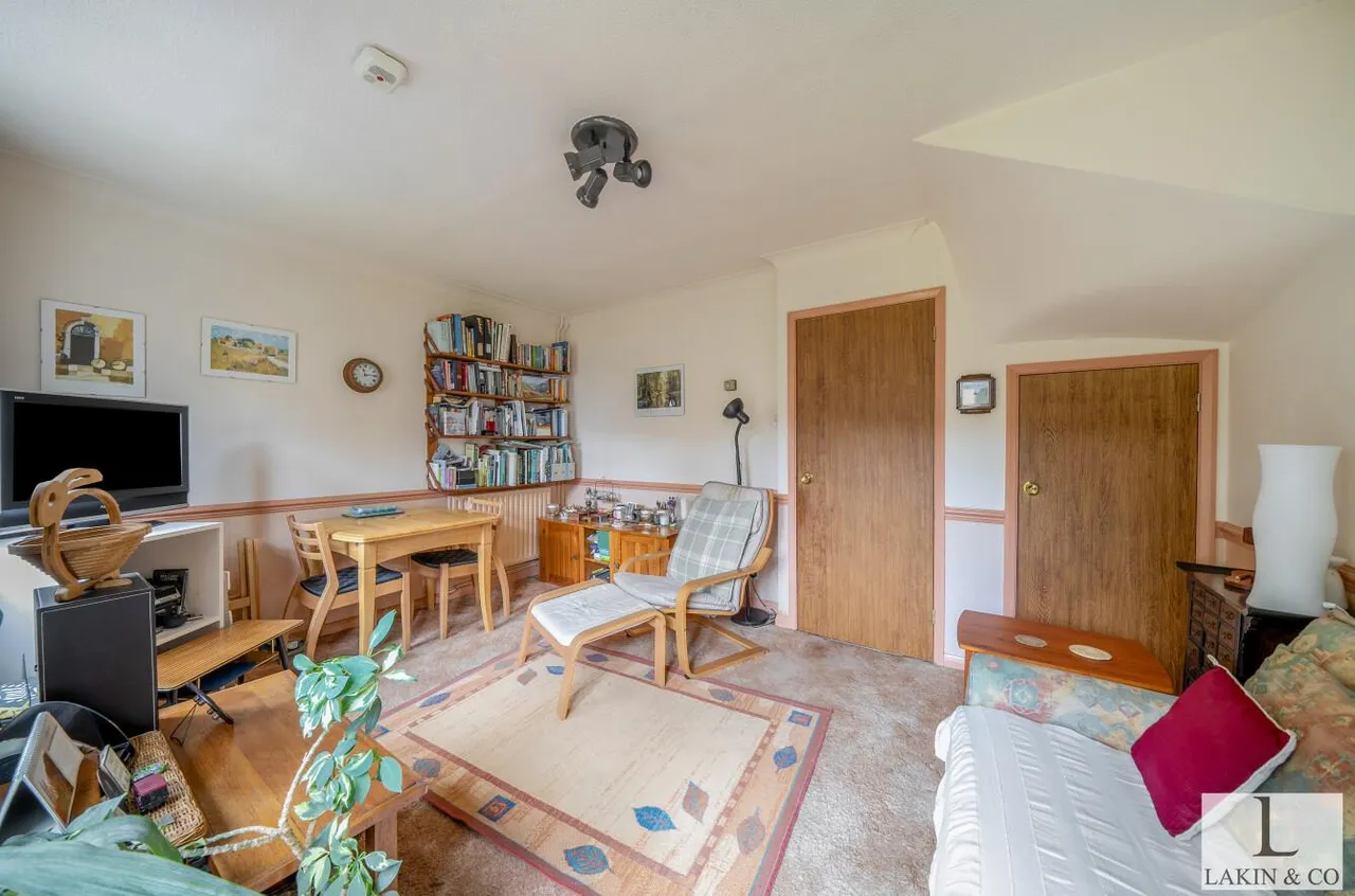 Fairlight Drive, Uxbridge, UB8 1XP, photo 7
