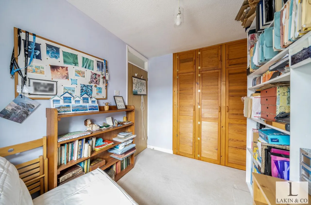 Fairlight Drive, Uxbridge, UB8 1XP, photo 11
