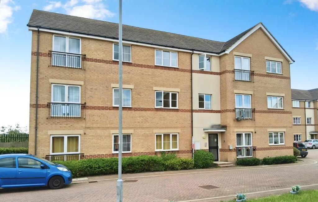 2 bed flat to rent, Rathbone Crescent, Peterborough, PE3
