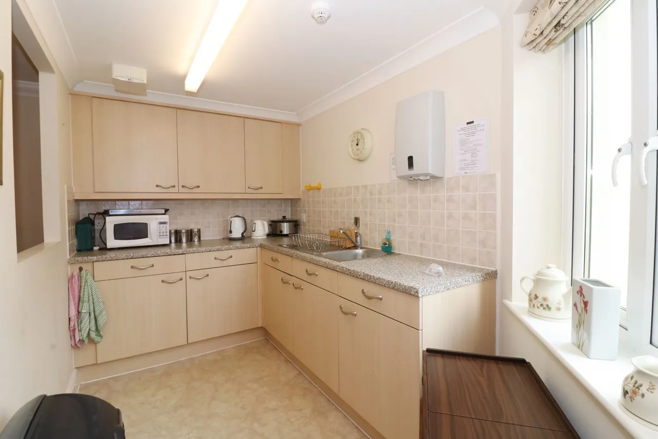 Somerton Road, Street, BA16, photo 15