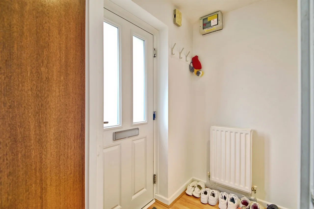 Attwood Close, Highwoods, CO4, photo 5