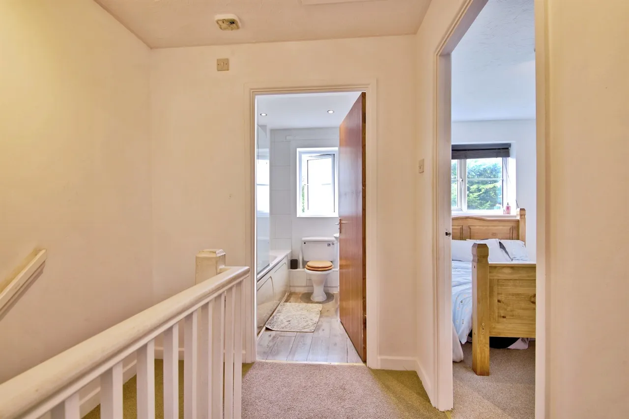 Attwood Close, Highwoods, CO4, photo 6