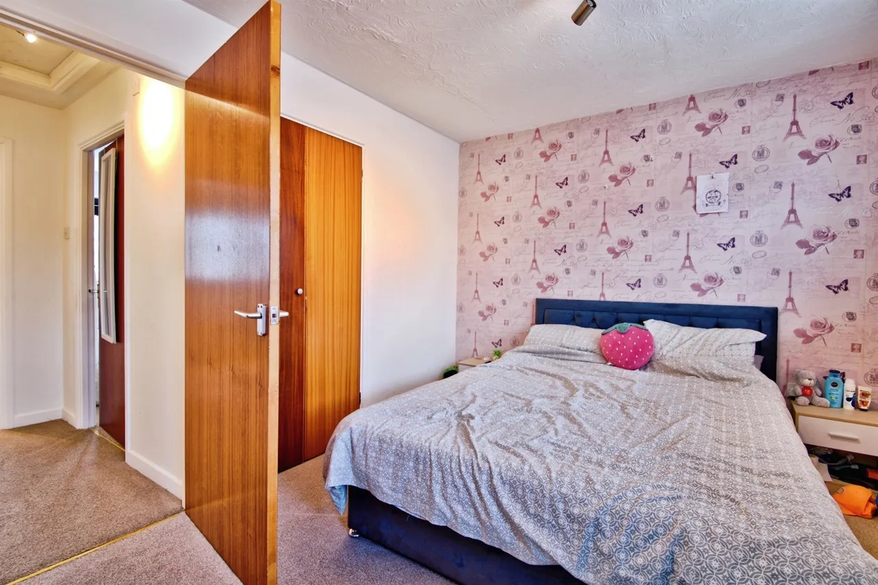 Attwood Close, Highwoods, CO4, photo 9