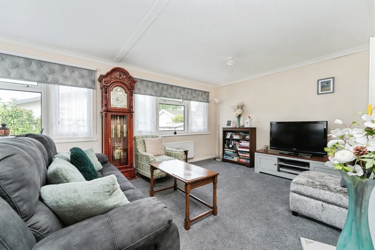 New Orchard Park, Littleport, Ely, Cambridgeshire, CB6, photo 2