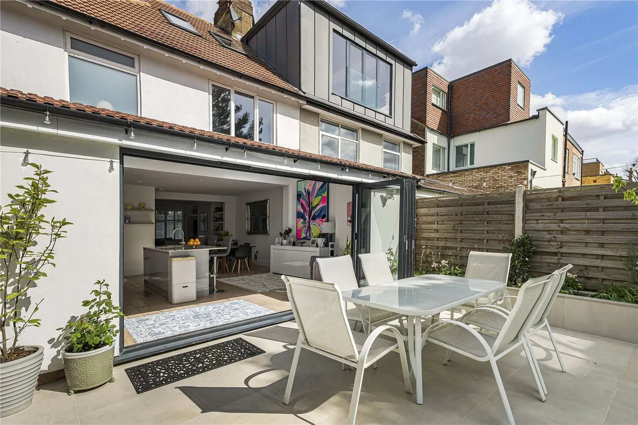 Acacia Road, London, W3 6HB, photo 9