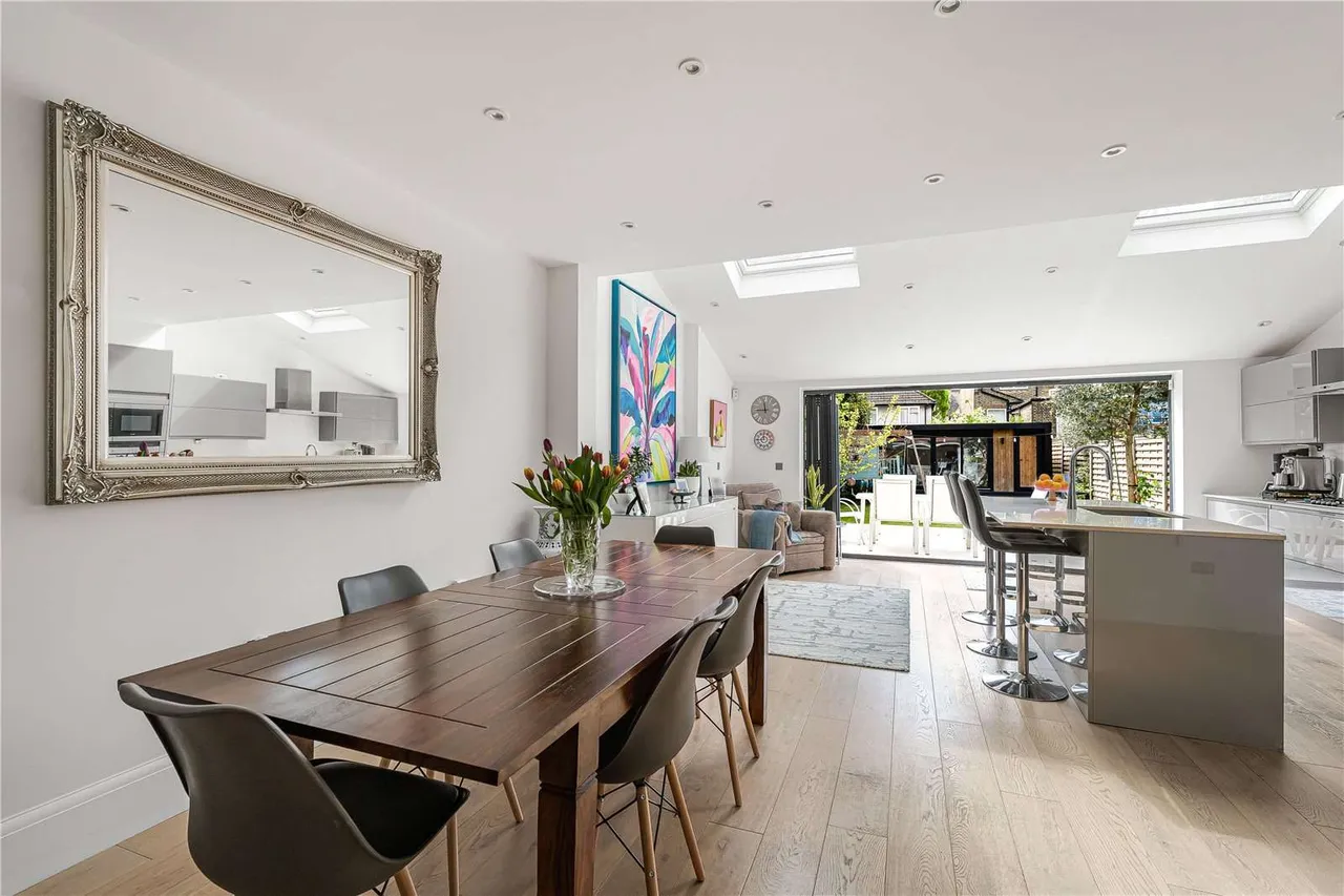 Acacia Road, London, W3 6HB, photo 8