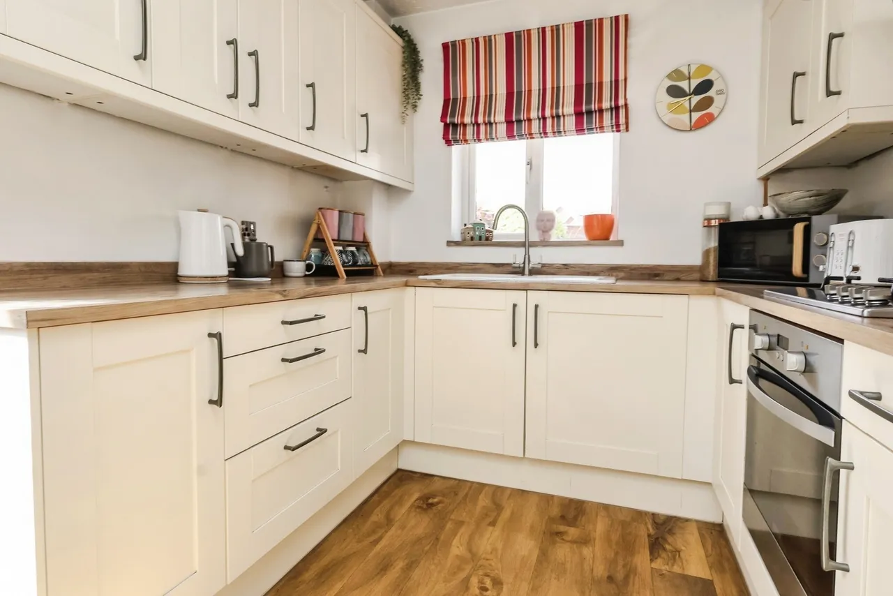 Brecon Avenue, Worcester, WR4, photo 9