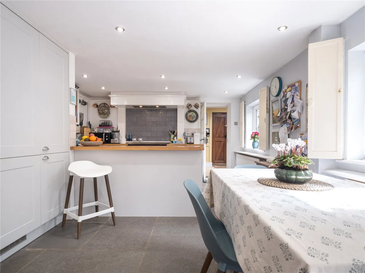 Church Road, Woodborough, SN9, photo 5