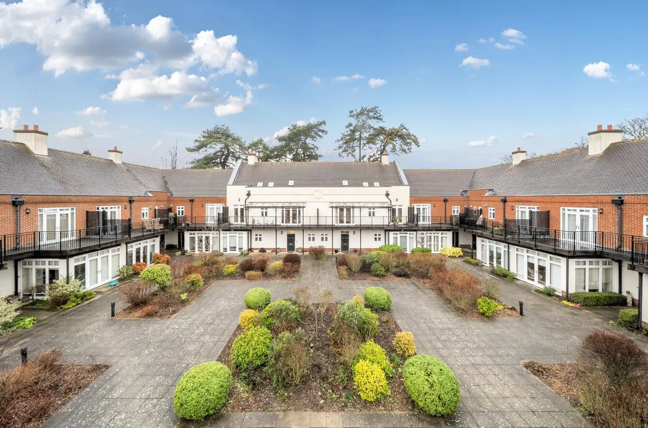 Exclusive Gated Residence, Walking Distance to West Malling, photo 20