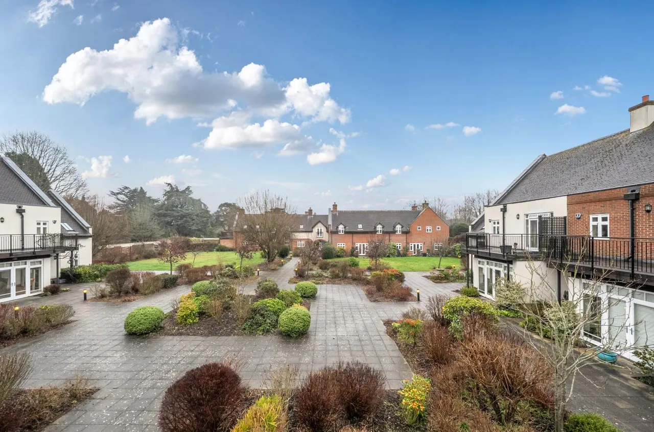 Exclusive Gated Residence, Walking Distance to West Malling, photo 23