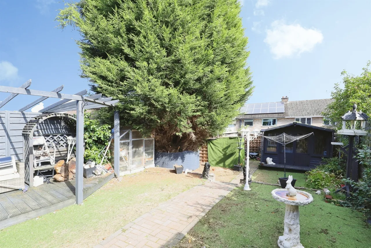 Legge Lane, Bilston, WV14, photo 5