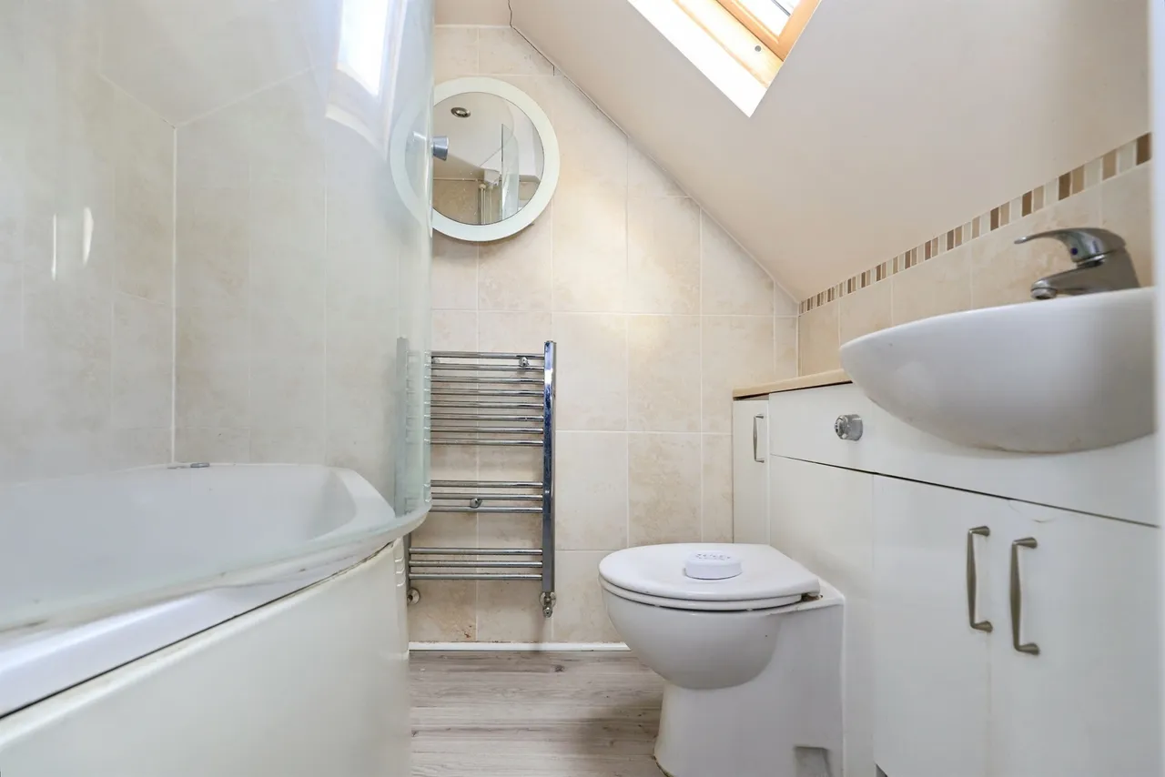 Legge Lane, Bilston, WV14, photo 4