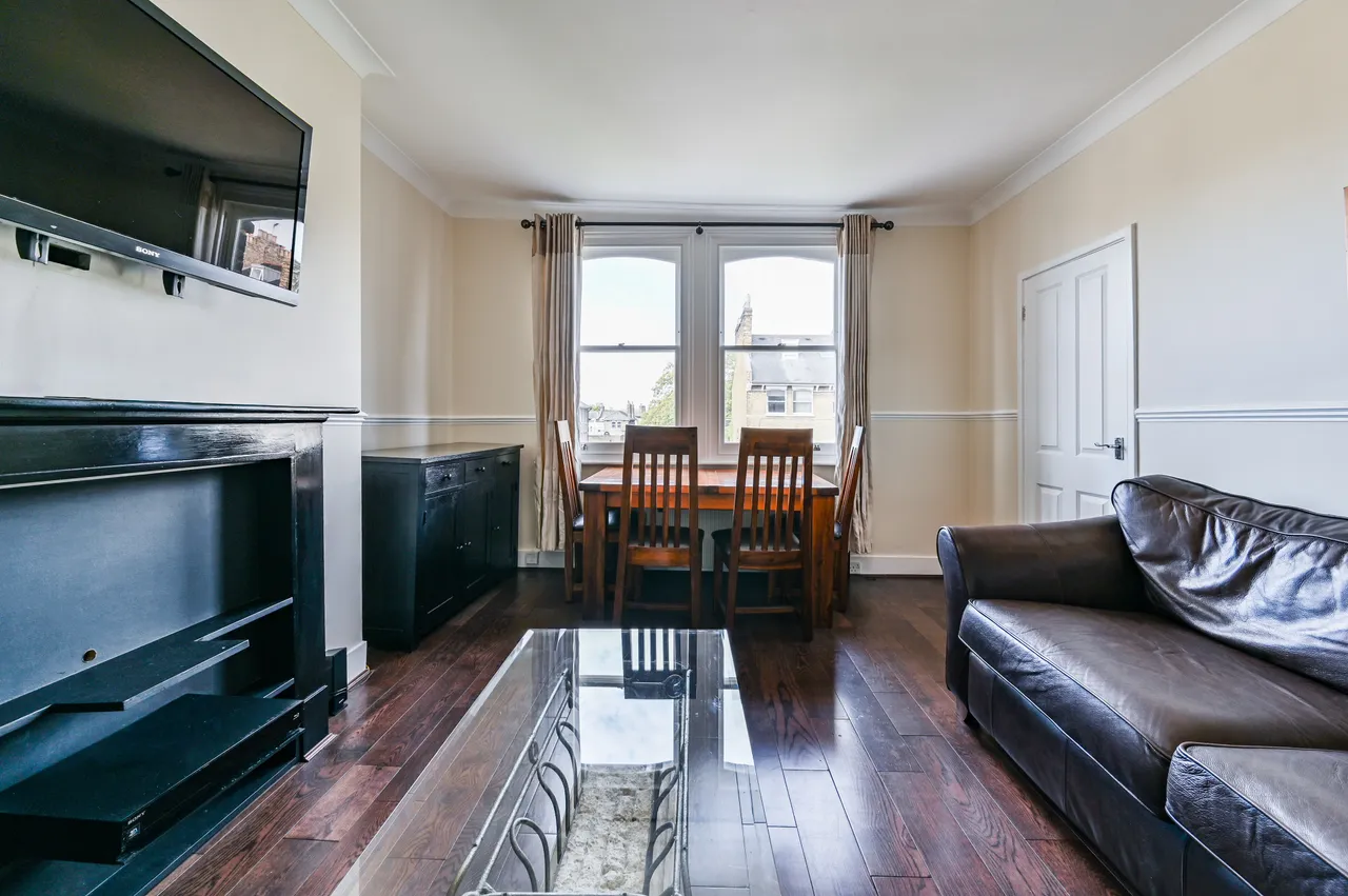 2 bed flat for sale, London, NW1
