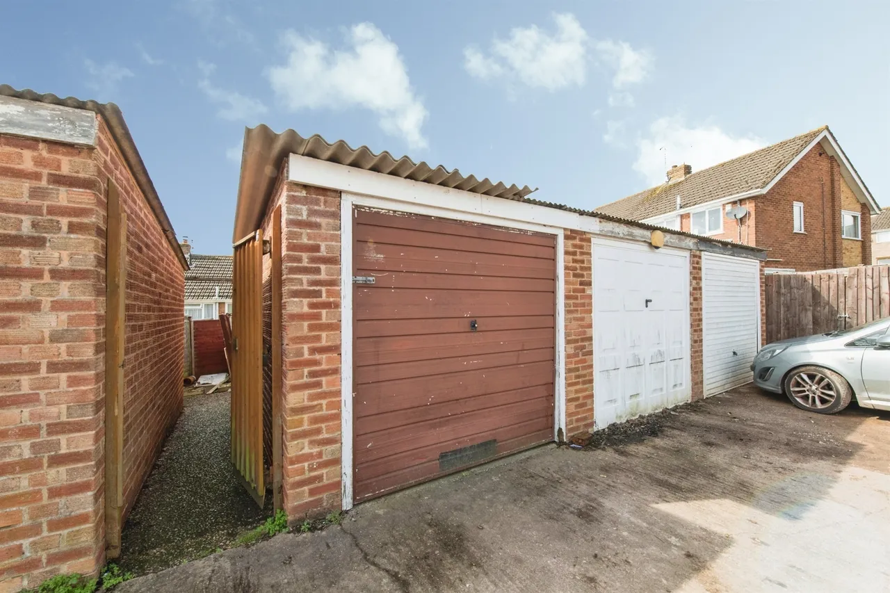 Chancellors Way, Exeter, EX4, photo 10